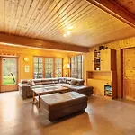 Blockhaus Marie Holiday home *